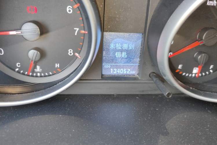 Used Haval H6 2013 Upgraded Model 1.5T Manual Two-Wheel Drive Elite Version Odometer Close Up