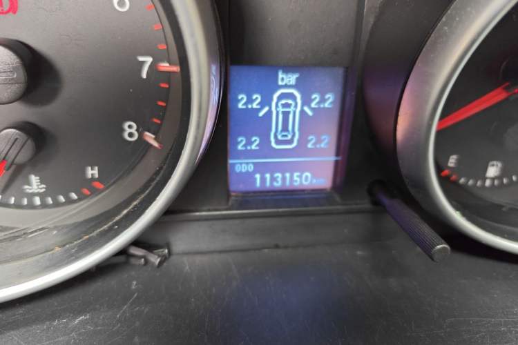 Used Haval H6 2013 Upgraded Model 1.5T Manual Two-Wheel Drive Elite Version Odometer Close Up