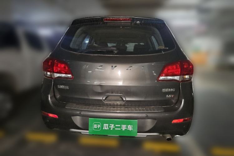 Used Haval H6 2013 Upgraded Model 1.5T Manual Two-Wheel Drive Prestige Version Rear