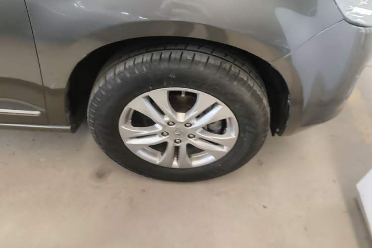 Used Haval H6 2013 1.5T Manual 4x4 Elite Model Right Front Wheel Hub