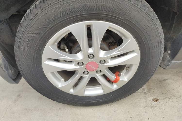 Used Haval H6 2013 Sport Edition 1.5T Manual Two-Wheel Drive Prestige Model Right Rear Wheel Hub