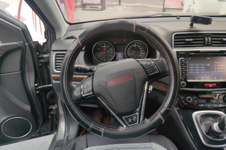 Used Haval H6 2013 Sport Edition 1.5T Manual Two-Wheel Drive Prestige Model Steering Wheel
