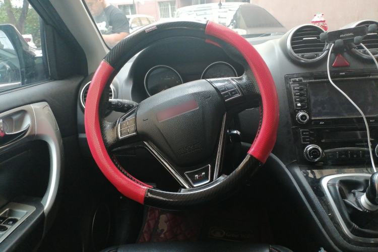 Used Haval H6 2013 Upgraded Model 1.5T Manual Two-Wheel Drive Elite Version Steering Wheel
