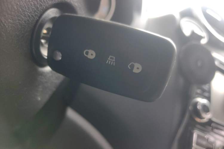 Used Haval H6 2013 Upgraded Model 2.4L Automatic Two-Wheel Drive Prestige Version Vehicle Key
