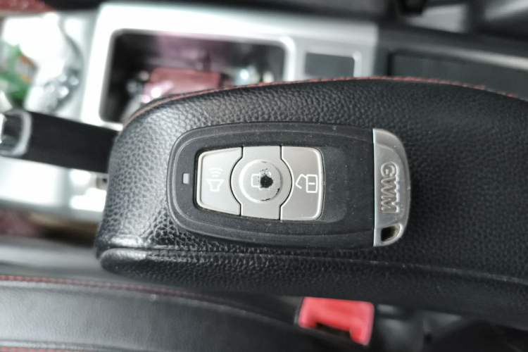 Used Haval H6 2013 Upgraded Model 1.5T Manual Two-Wheel Drive Elite Version Vehicle Key