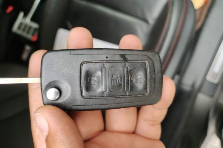 Used Haval H6 2013 Upgraded Model 2.4L Automatic Two-Wheel Drive Prestige Version Vehicle Key