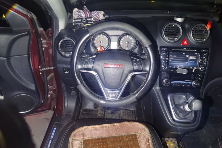 Used Haval H6 2013 Upgraded Model 1.5T Manual Two-Wheel Drive Elite Version Steering Wheel