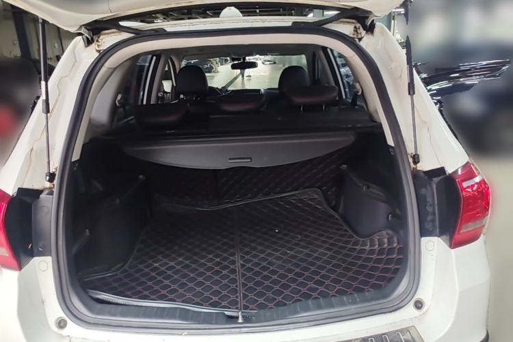 Used Haval H6 2013 Sport Edition 1.5T Manual Two-Wheel Drive Urban Model Trunk
