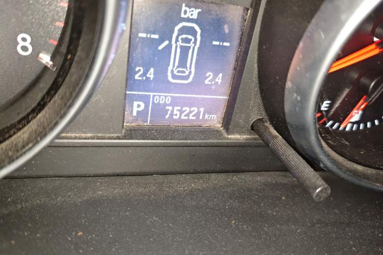 Used Haval H6 2013 Upgraded Model 2.4L Automatic Two-Wheel Drive Prestige Version Odometer Close Up