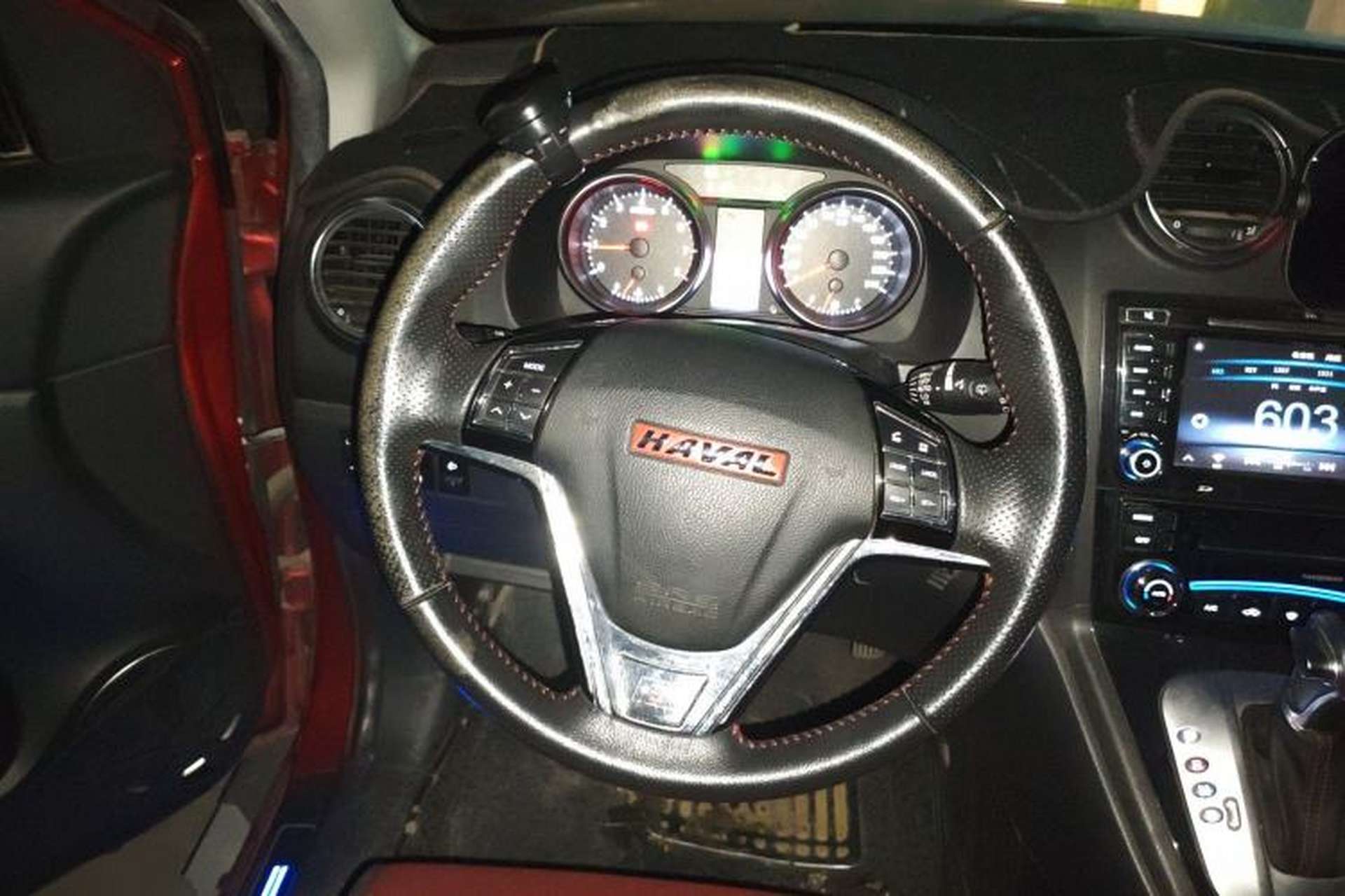 Used Haval H6 2013 Upgraded Model 2.4L Automatic Two-Wheel Drive Prestige Version Steering Wheel