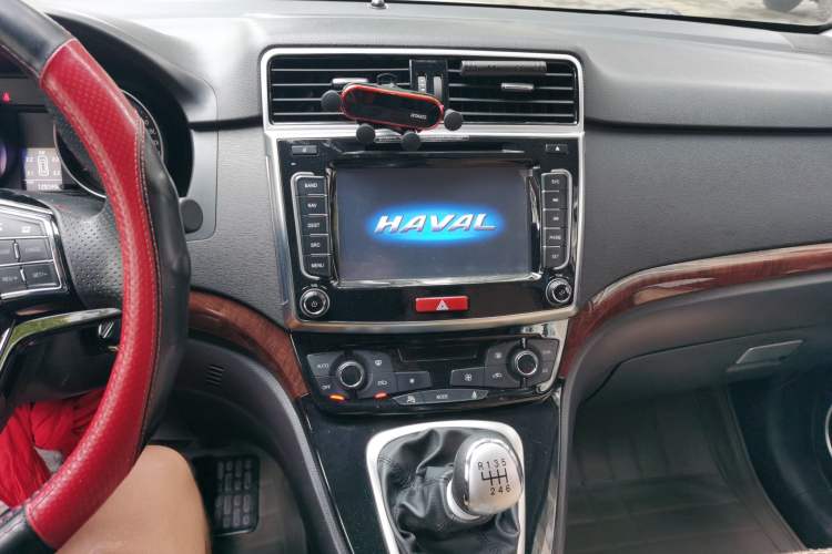 Used Haval H6 2013 Sports Edition 1.5T Manual Two-Wheel Drive Elite Model Audio And AC Panel