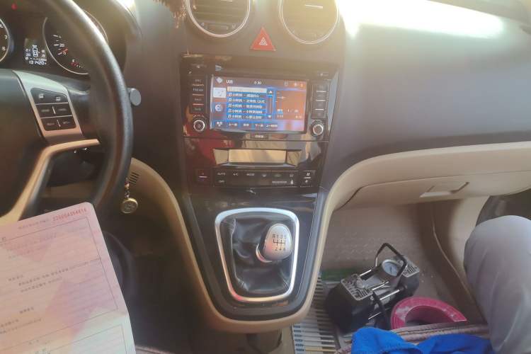 Used Haval H6 2013 Upgraded Model 1.5T Manual Two-Wheel Drive Elite Version Audio And AC Panel