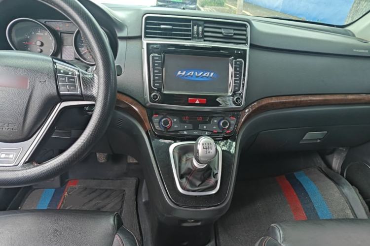 Used Haval H6 2013 Sports Edition 1.5T Manual Two-Wheel Drive Elite Model Center Console