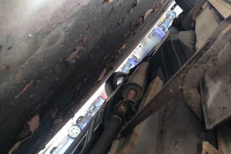 Used Haval H6 2013 Upgraded Model 1.5T Manual Two-Wheel Drive Elite Version Chassis Front Right