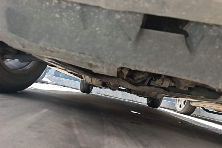 Used Haval H6 2013 Upgraded Model 1.5T Manual Two-Wheel Drive Elite Version Chassis Front