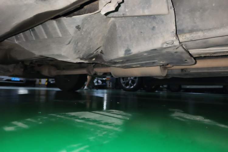 Used Haval H6 2013 Upgraded Model 2.4L Automatic Two-Wheel Drive Elite Version Chassis Rear Left