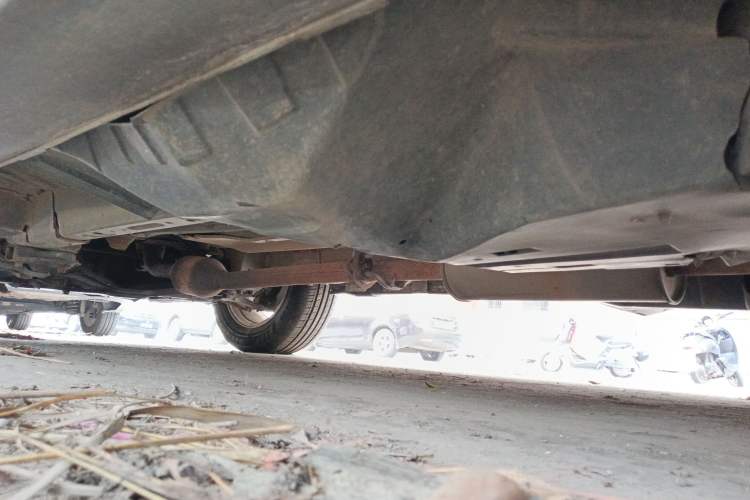 Used Haval H6 2013 Upgraded Model 1.5T Manual Two-Wheel Drive Urban Version Chassis Rear Left