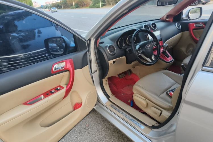 Used Haval H6 2013 Upgraded Model 2.4L Automatic Two-Wheel Drive Elite Version Driver Seat