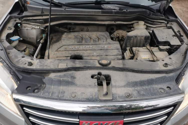 Used Haval H6 2013 Sports Edition 1.5T Manual Two-Wheel Drive Elite Model Engine Bay