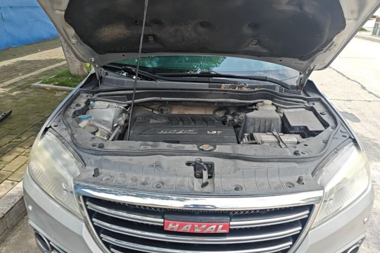 Used Haval H6 2013 Sports Edition 1.5T Manual Two-Wheel Drive Elite Model Engine Bay