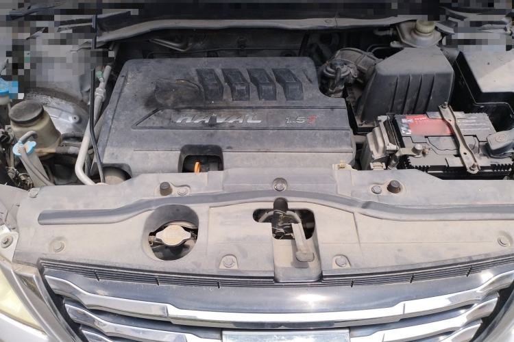 Used Haval H6 2013 Upgraded Model 1.5T Manual Two-Wheel Drive Elite Version Engine Bay