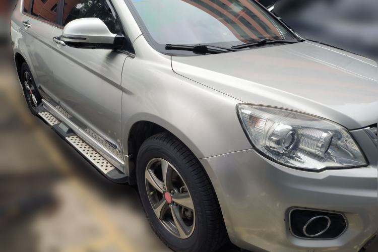 Used Haval H6 2013 Upgraded Model 1.5T Manual Two-Wheel Drive Elite Version Front Right 45 Deg
