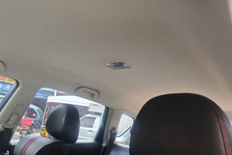 Used Haval H6 2013 Upgraded Model 1.5T Manual Two-Wheel Drive Elite Version Headliner