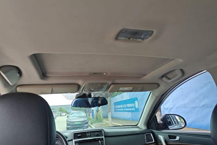 Used Haval H6 2013 Sports Edition 1.5T Manual Two-Wheel Drive Elite Model Headliner