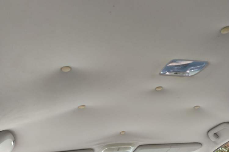 Used Haval H6 2013 Upgraded Model 1.5T Manual Two-Wheel Drive Elite Version Headliner