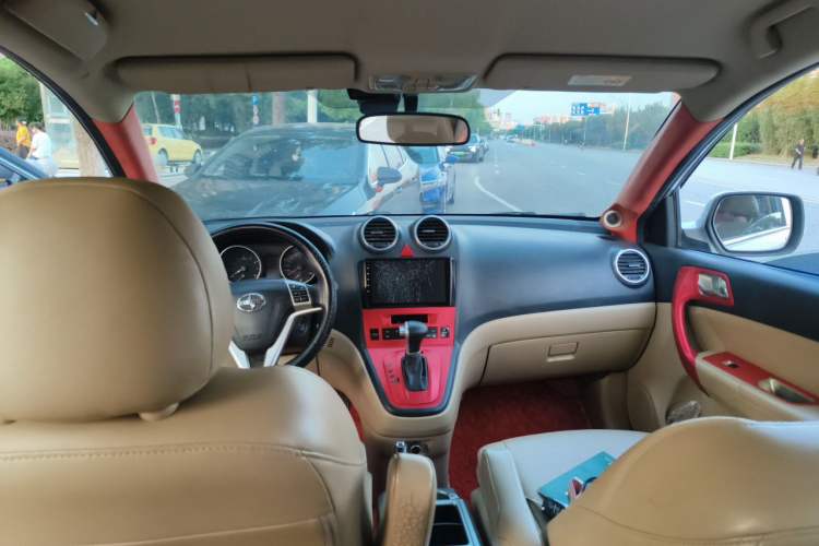 Used Haval H6 2013 Upgraded Model 2.4L Automatic Two-Wheel Drive Elite Version Headliner