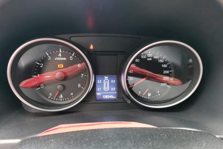 Used Haval H6 2013 Sports Edition 1.5T Manual Two-Wheel Drive Elite Model Instrument Cluster
