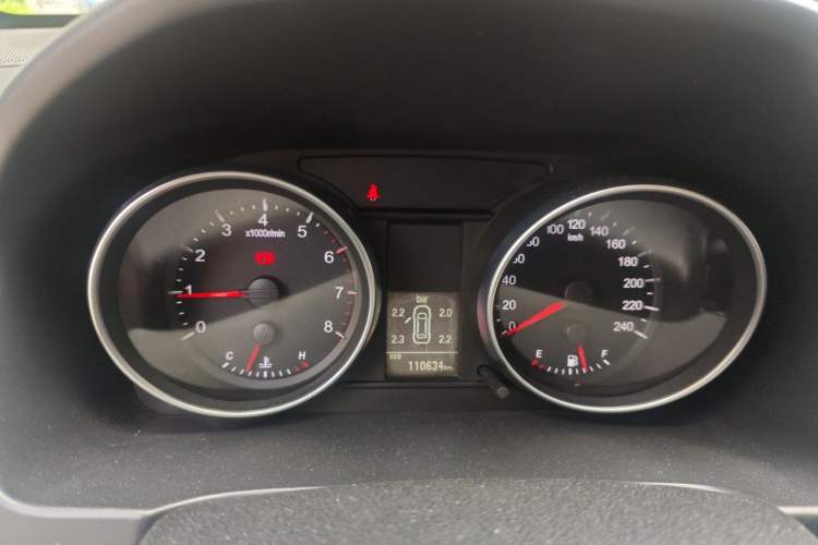 Used Haval H6 2013 Upgraded Model 1.5T Manual Two-Wheel Drive Elite Version Instrument Cluster