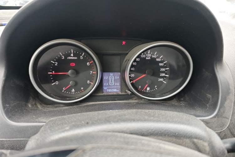 Used Haval H6 2013 Upgraded Model 1.5T Manual Two-Wheel Drive Elite Version Instrument Cluster