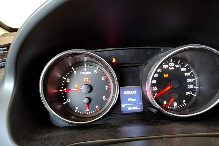 Used Haval H6 2013 Upgraded Model 1.5T Manual Two-Wheel Drive Elite Version Instrument Cluster