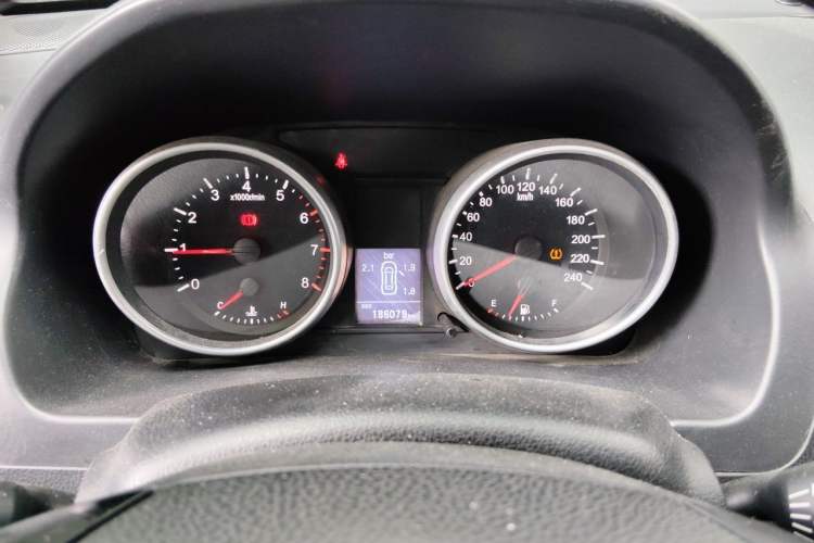 Used Haval H6 2013 Upgraded Model 1.5T Manual Two-Wheel Drive Urban Version Instrument Cluster