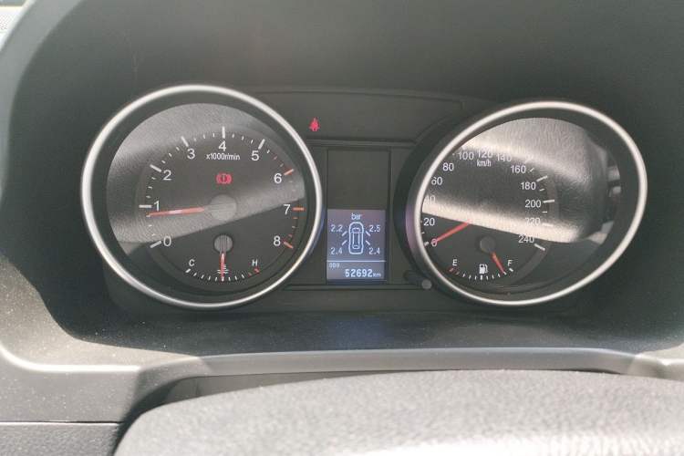 Used Haval H6 2013 Upgraded Model 1.5T Manual Two-Wheel Drive Elite Version Instrument Cluster