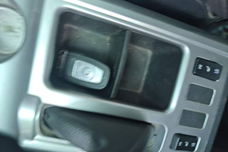 Used Haval H6 2013 Sports Edition 1.5T Manual Two-Wheel Drive Elite Model Interior 1