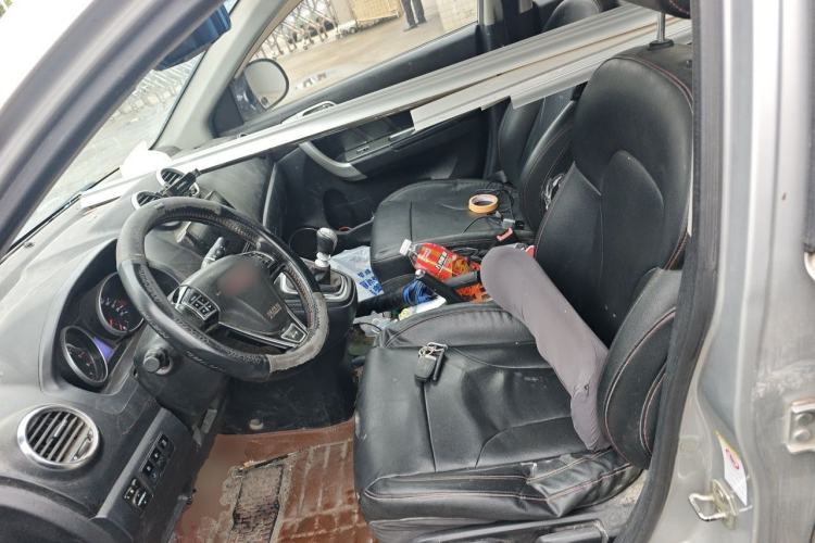 Used Haval H6 2013 Upgraded Model 1.5T Manual Two-Wheel Drive Elite Version Left Front Seat