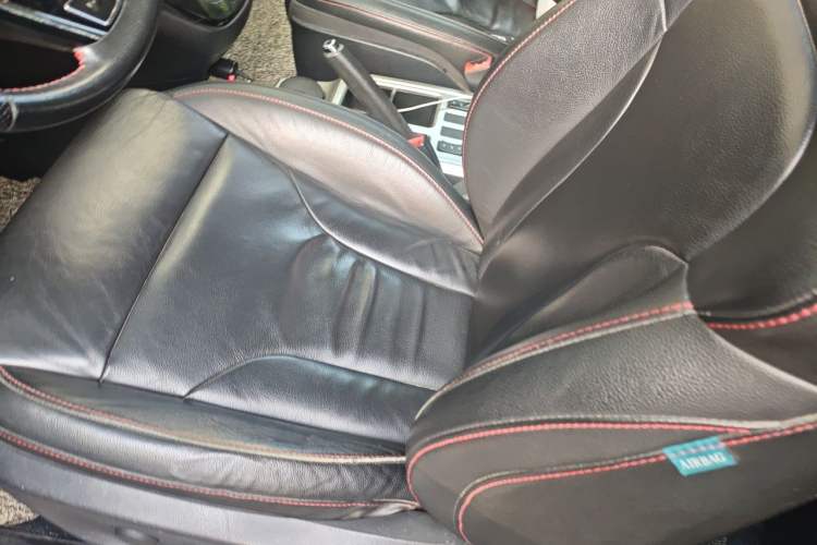 Used Haval H6 2013 Sport Edition 1.5T Manual Two-Wheel Drive Prestige Model Left Front Seat