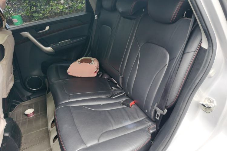 Used Haval H6 2013 Sports Edition 1.5T Manual Two-Wheel Drive Elite Model Left Rear Seat