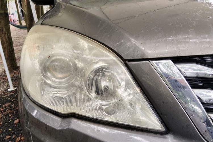 Used Haval H6 2013 Upgraded Model 1.5T Manual Two-Wheel Drive Urban Version Right Front Headlight