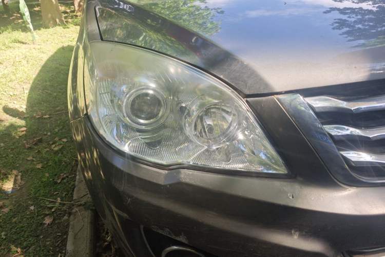 Used Haval H6 2013 Upgraded Model 1.5T Manual 4x4 Elite Version Right Front Headlight