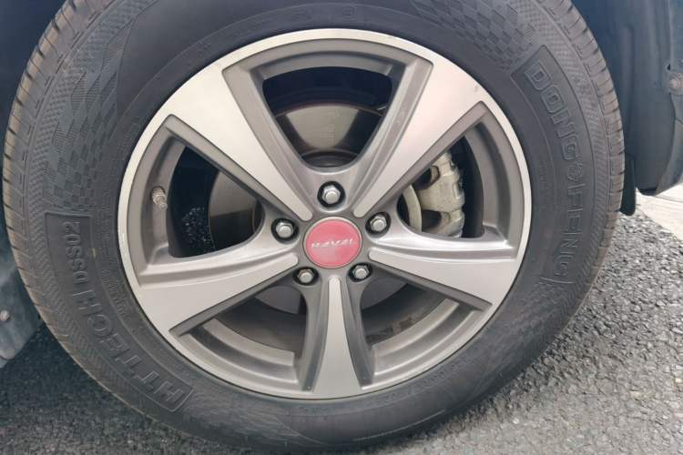 Used Haval H6 2013 Sports Edition 1.5T Manual Two-Wheel Drive Elite Model Right Front Wheel Hub