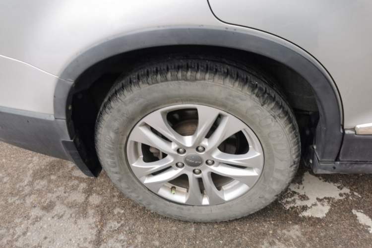 Used Haval H6 2013 Sports Edition 1.5T Manual Two-Wheel Drive Elite Model Right Rear Wheel Hub