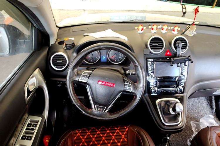 Used Haval H6 2013 Upgraded Model 1.5T Manual Two-Wheel Drive Elite Version Steering Wheel