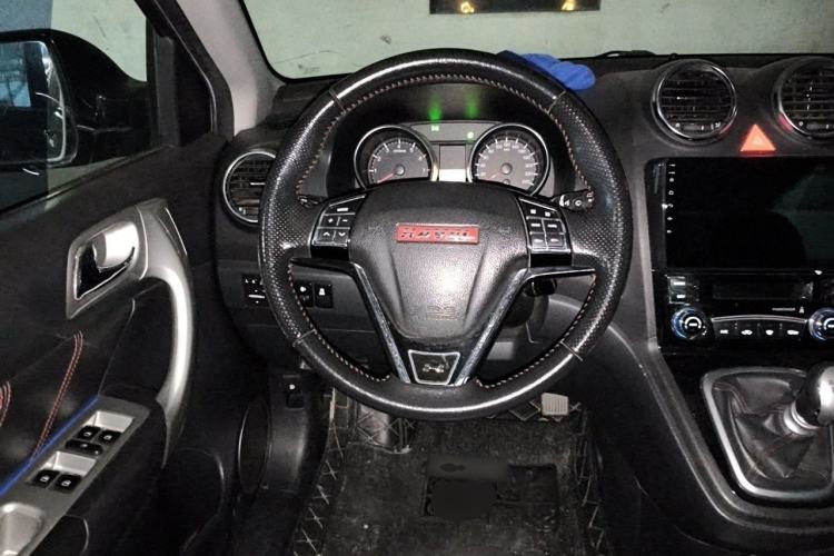 Used Haval H6 2013 Upgraded Model 1.5T Manual Two-Wheel Drive Elite Version Steering Wheel