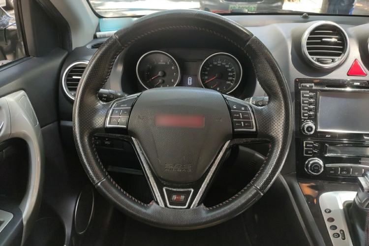 Used Haval H6 2013 Upgraded Model 2.4L Automatic Two-Wheel Drive Elite Version Steering Wheel
