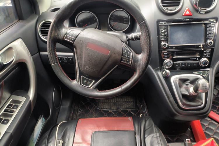 Used Haval H6 2013 Upgraded Model 1.5T Manual Two-Wheel Drive Elite Version Steering Wheel