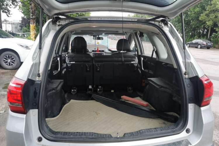 Used Haval H6 2013 Sports Edition 1.5T Manual Two-Wheel Drive Elite Model Trunk