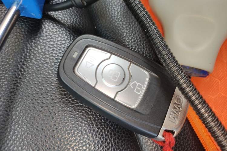 Used Haval H6 2013 Upgraded Model 1.5T Manual Two-Wheel Drive Elite Version Vehicle Key